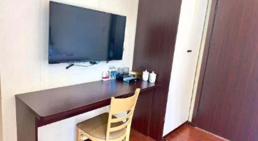 **  Hotel 007 Sihanoukville Cambogia
